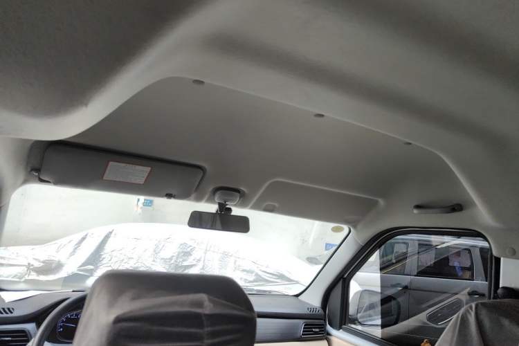Used CHANGAN KUAYUE Xing V3 2023 1.3L Gasoline Comfort Model 5-Seater Passenger Vehicle Headliner