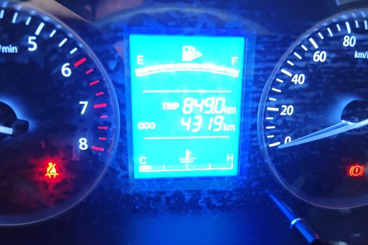 Used CHANGAN KUAYUE Xing V3 2023 1.3L Gasoline Standard Version 2-Seater Van Odometer Close Up