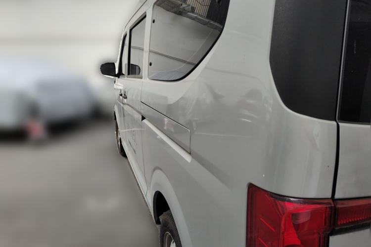 Used CHANGAN KUAYUE Xing V3 2023 1.3L Gasoline Comfort Model 5-Seater Passenger Vehicle Rear Left 45 Deg