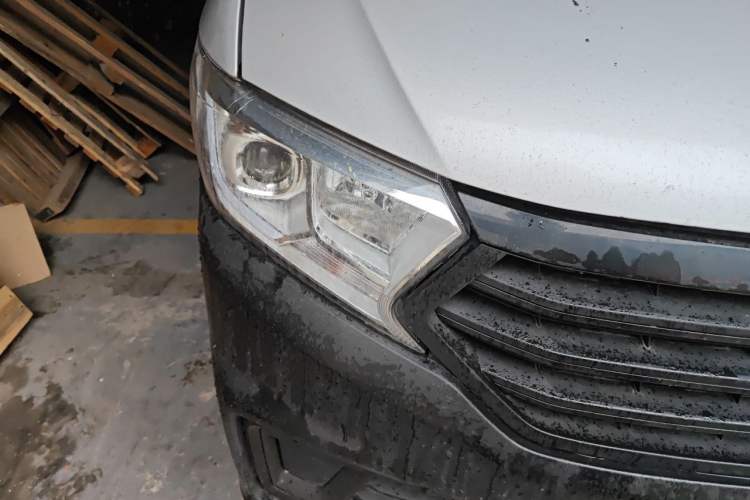 Used CHANGAN KUAYUE Xing V3 2023 1.3L Gasoline Standard Version 2-Seater Van Right Front Headlight