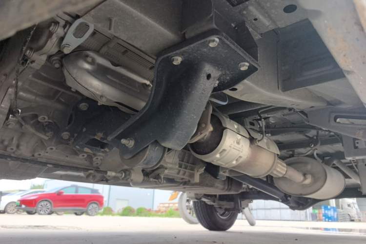 Used CHANGAN KUAYUE Xing V3 2023 1.5L Gasoline Standard Edition 2-Seat Van Chassis Front Left