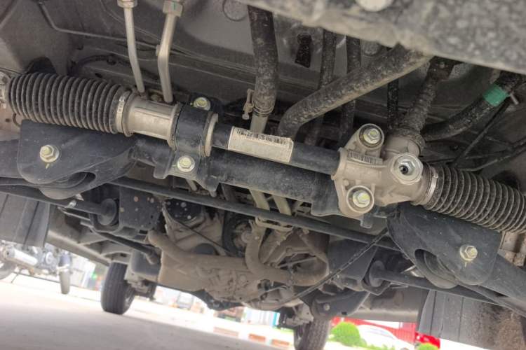 Used CHANGAN KUAYUE Xing V3 2023 1.5L Gasoline Standard Edition 2-Seat Van Chassis Front