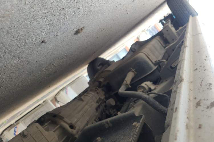 Used CHANGAN KUAYUE Xing V3 2023 1.5L Gasoline Standard Edition 2-Seat Van Chassis Front Right