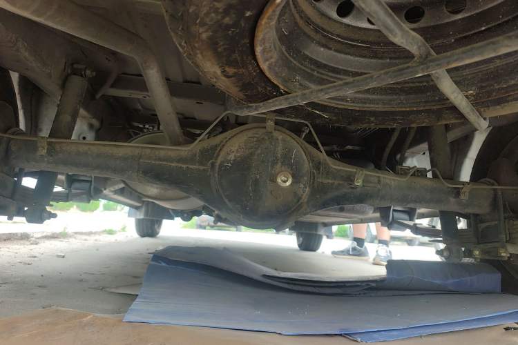 Used CHANGAN KUAYUE Xing V3 2023 1.5L Gasoline Standard Edition 2-Seat Van Chassis Rear