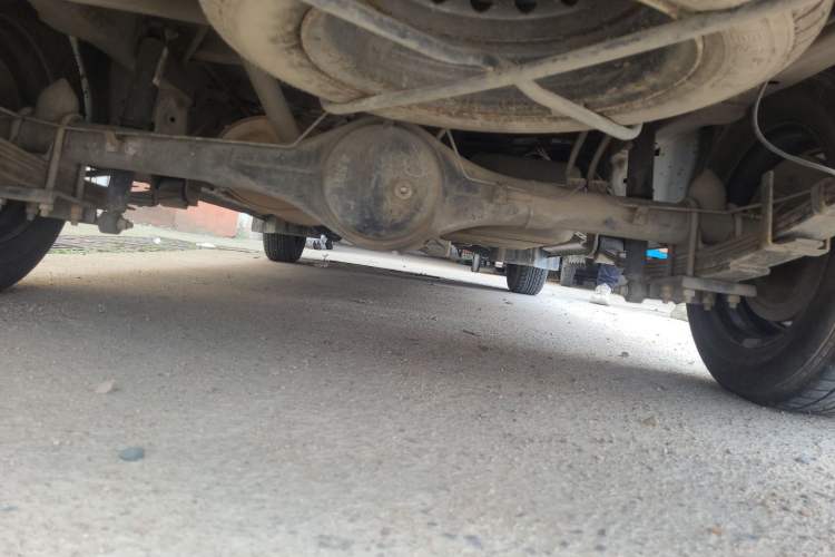 Used CHANGAN KUAYUE Xing V3 2023 1.5L Gasoline Standard Edition 2-Seat Van Chassis Rear