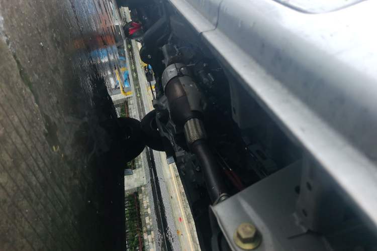 Used CHANGAN KUAYUE Xing V3 2023 1.5L Gasoline Standard Edition 2-Seat Van Chassis Rear Left