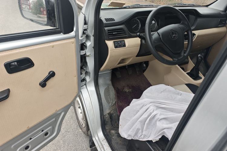Used CHANGAN KUAYUE Xing V3 2023 1.3L Gasoline Standard Model 5-Seater Passenger Vehicle Driver Seat