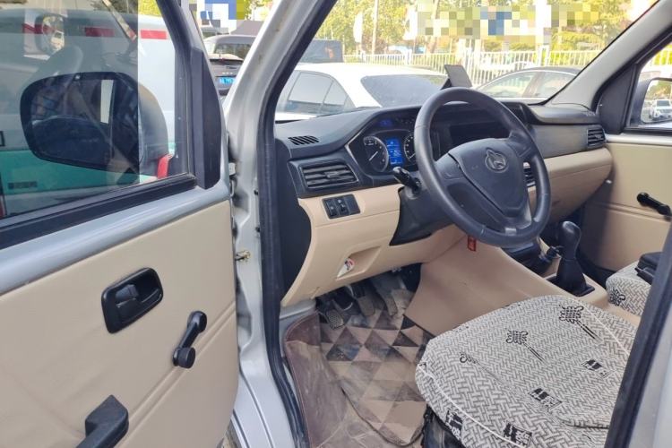 Used CHANGAN KUAYUE Xing V3 2023 1.3L Gasoline Comfort Model 5-Seater Passenger Vehicle Driver Seat