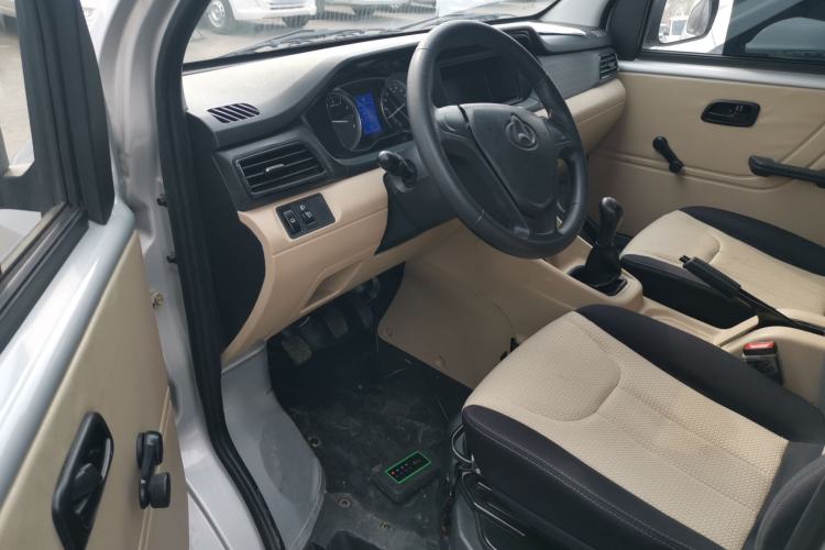Used CHANGAN KUAYUE Xing V3 2023 1.5L Gasoline Comfort Model 7-Seater Passenger Vehicle Driver Seat