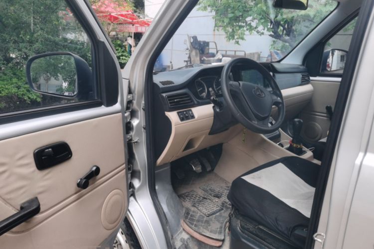 Used CHANGAN KUAYUE Xing V3 2023 1.5L Gasoline Comfort Edition 5-Seat Passenger Vehicle Driver Seat