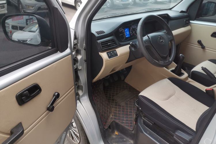 Used CHANGAN KUAYUE Xing V3 2023 1.5L Gasoline Comfort Edition 5-Seat Passenger Vehicle Driver Seat