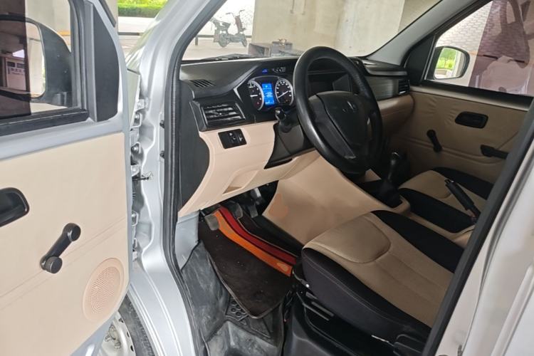 Used CHANGAN KUAYUE Xing V3 2023 1.5L Gasoline Standard Edition 2-Seat Van Driver Seat