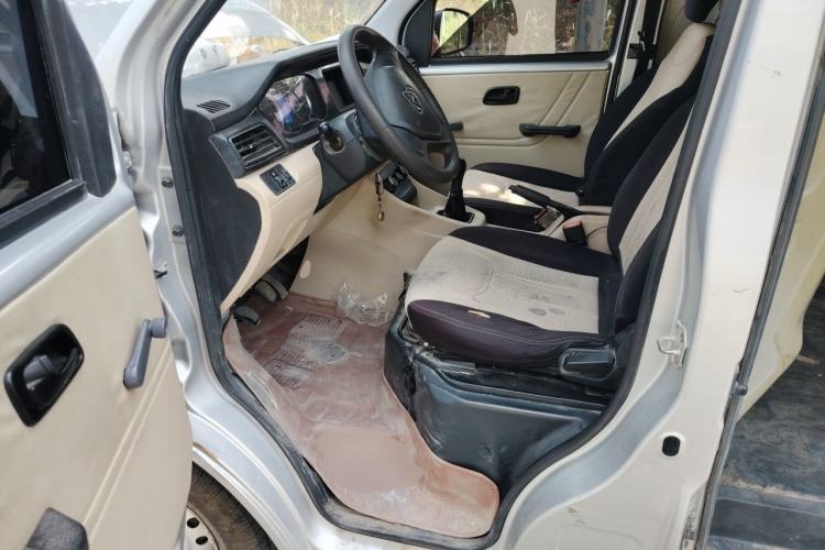 Used CHANGAN KUAYUE Xing V3 2023 1.5L Gasoline Standard Edition 2-Seat Van Driver Seat
