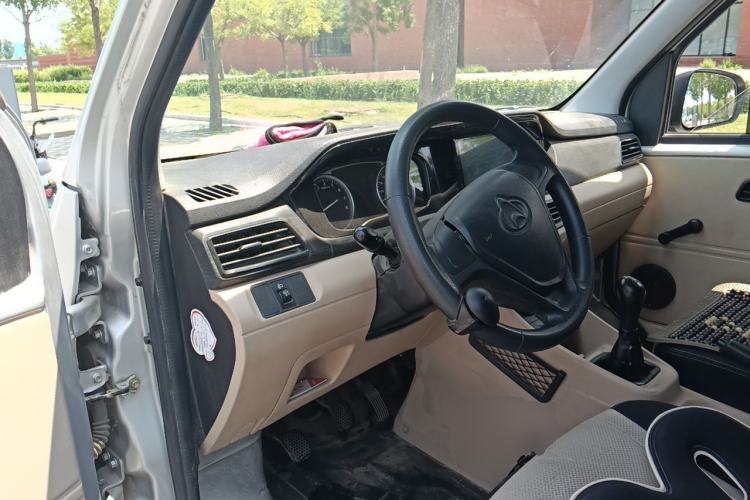 Used CHANGAN KUAYUE Xing V3 2023 1.5L Gasoline Standard Edition 2-Seat Van Driver Seat