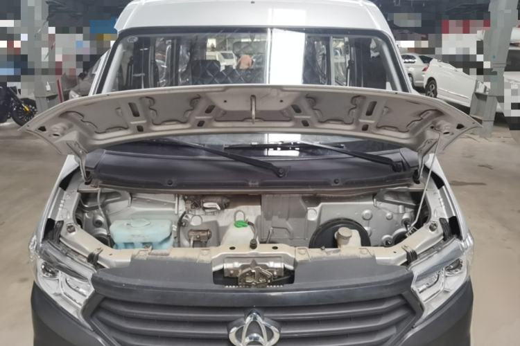 Used CHANGAN KUAYUE Xing V3 2023 1.3L Gasoline Standard Model 7-Seater Passenger Vehicle Engine Bay
