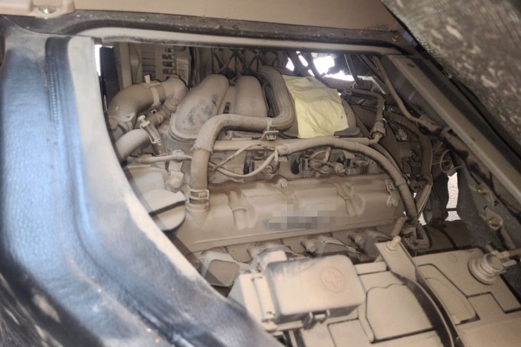 Used CHANGAN KUAYUE Xing V3 2023 1.5L Gasoline Standard Edition 2-Seat Van Engine Bay