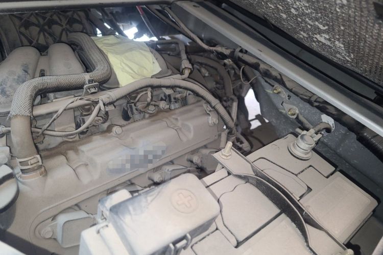 Used CHANGAN KUAYUE Xing V3 2023 1.5L Gasoline Standard Edition 2-Seat Van Engine Bay Left