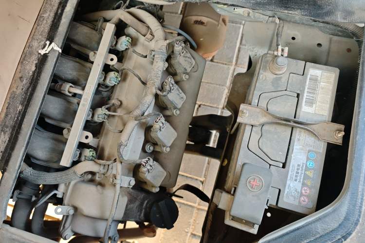 Used CHANGAN KUAYUE Xing V3 2023 1.3L Gasoline Comfort Edition 5-Seater Van Engine Bay Left