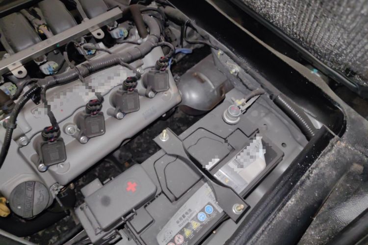 Used CHANGAN KUAYUE Xing V3 2023 1.3L Gasoline Standard Model 6-Seater Passenger Vehicle Engine Bay Left