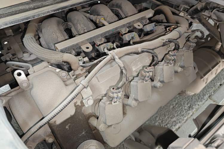 Used CHANGAN KUAYUE Xing V3 2023 1.3L Gasoline Standard Version 2-Seater Van Engine Bay Left