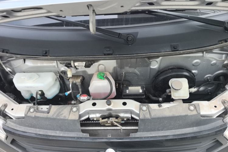 Used CHANGAN KUAYUE Xing V3 2023 1.5L Gasoline Standard Edition 2-Seat Van Engine Bay