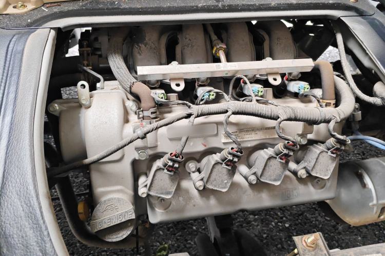 Used CHANGAN KUAYUE Xing V3 2023 1.3L Gasoline Standard Model 5-Seater Passenger Vehicle Engine Bay