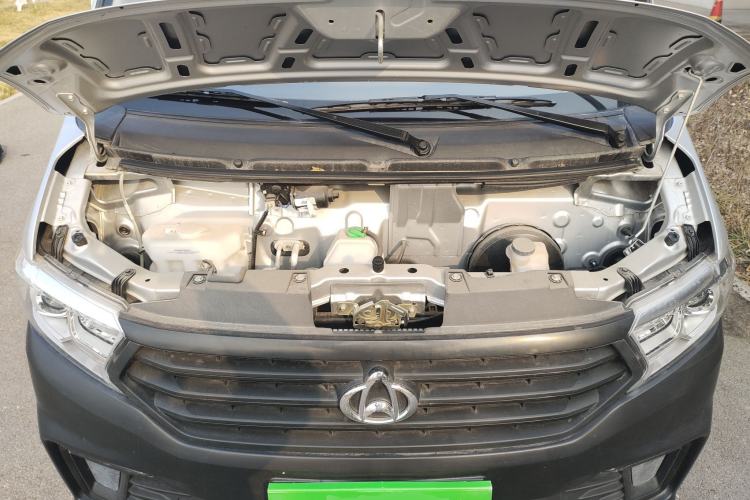Used CHANGAN KUAYUE Xing V3 2023 1.5L Gasoline Standard Edition 2-Seat Van Engine Bay