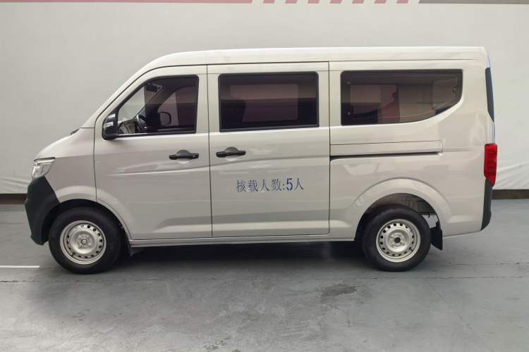 Used CHANGAN KUAYUE Xing V3 2023 1.3L Gasoline Standard Model 5-Seater Passenger Vehicle Exterior 15