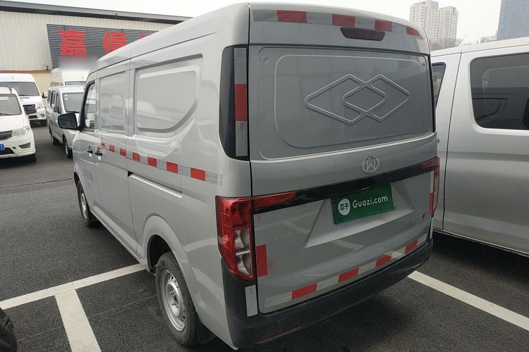 Used CHANGAN KUAYUE Xing V3 2023 1.3L Gasoline Comfort Model 2-Seater Van Exterior 2