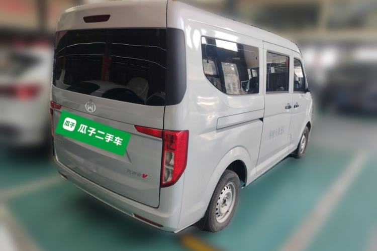 Used CHANGAN KUAYUE Xing V3 2023 1.5L Gasoline Standard Model 5-Seater Passenger Vehicle Exterior 5