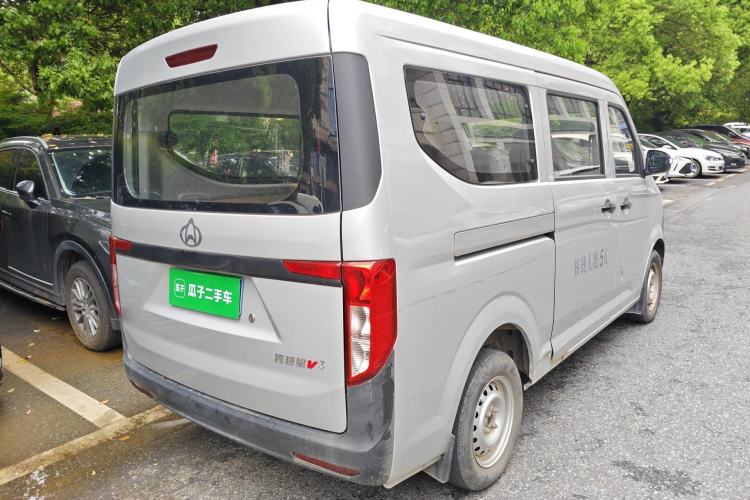 Used CHANGAN KUAYUE Xing V3 2023 1.3L Gasoline Standard Model 5-Seater Passenger Vehicle Exterior 5