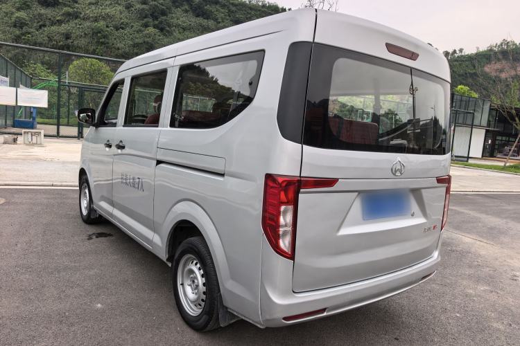 Used CHANGAN KUAYUE Xing V3 2023 1.5L Gasoline Standard Model 7-Seater Passenger Vehicle Exterior 5