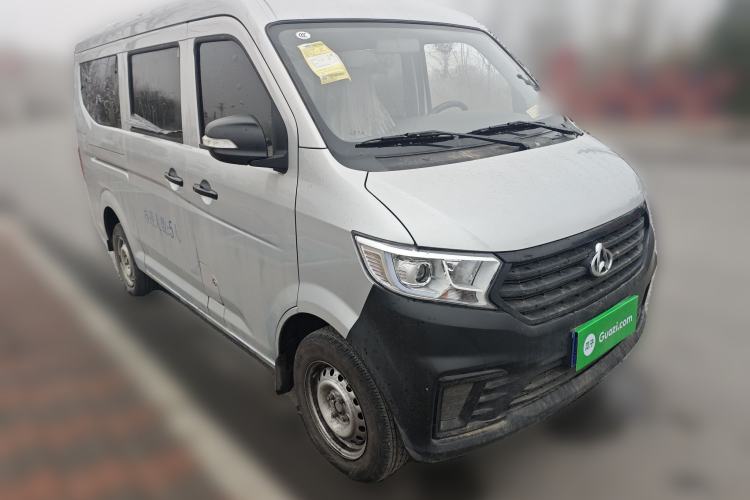 Used CHANGAN KUAYUE Xing V3 2023 1.3L Gasoline Standard Model 5-Seater Passenger Vehicle Front Right 45 Deg