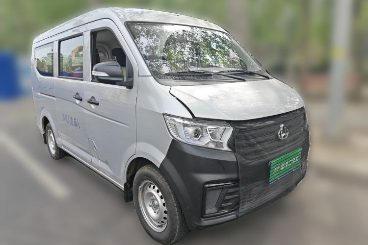 Used CHANGAN KUAYUE Xing V3 2023 1.3L Gasoline Standard Model 6-Seater Passenger Vehicle Front Right 45 Deg