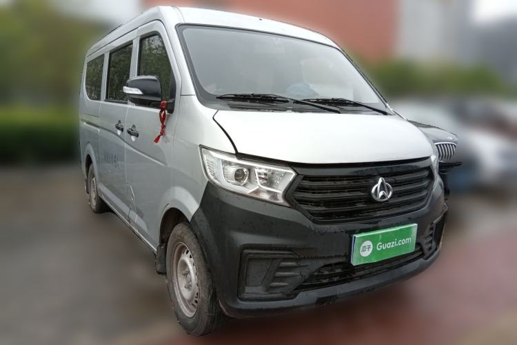Used CHANGAN KUAYUE Xing V3 2023 1.3L Gasoline Standard Model 6-Seater Passenger Vehicle Front Right 45 Deg