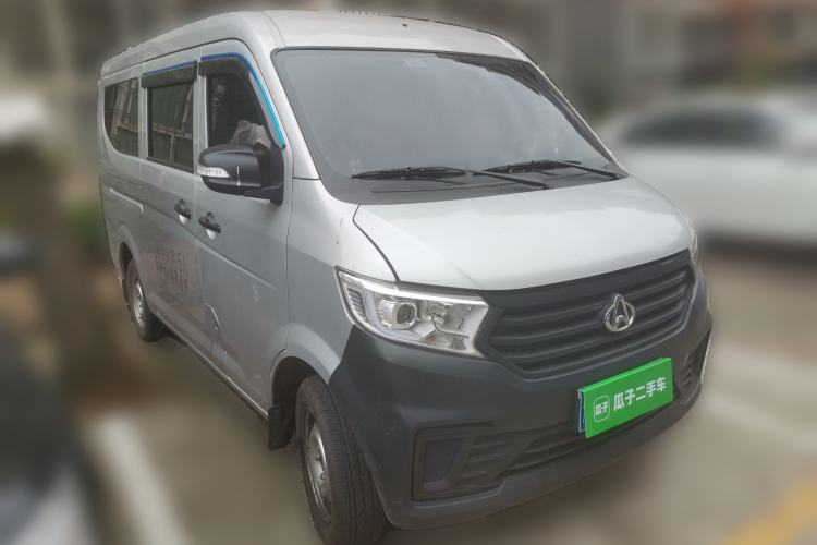 Used CHANGAN KUAYUE Xing V3 2023 1.3L Gasoline Standard Model 5-Seater Passenger Vehicle Front Right 45 Deg