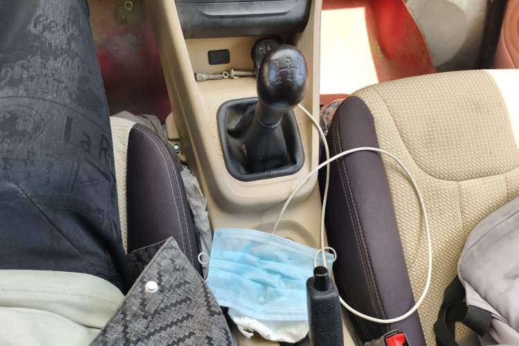 Used CHANGAN KUAYUE Xing V3 2023 1.3L Gasoline Standard Model 5-Seater Passenger Vehicle Gear Lever