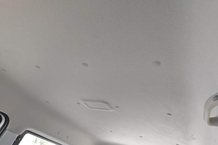 Used CHANGAN KUAYUE Xing V3 2023 1.3L Gasoline Standard Model 6-Seater Passenger Vehicle Headliner
