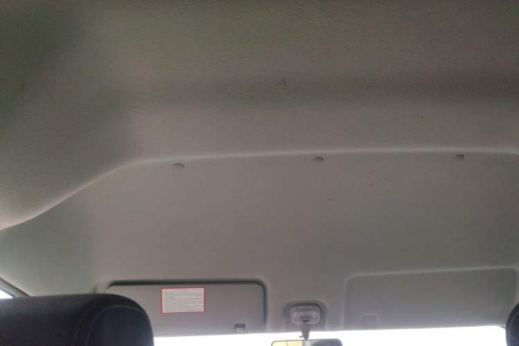 Used CHANGAN KUAYUE Xing V3 2023 1.5L Gasoline Comfort Model 7-Seater Passenger Vehicle Headliner