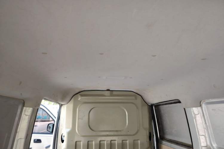 Used CHANGAN KUAYUE Xing V3 2023 1.5L Gasoline Standard Edition 2-Seat Van Headliner