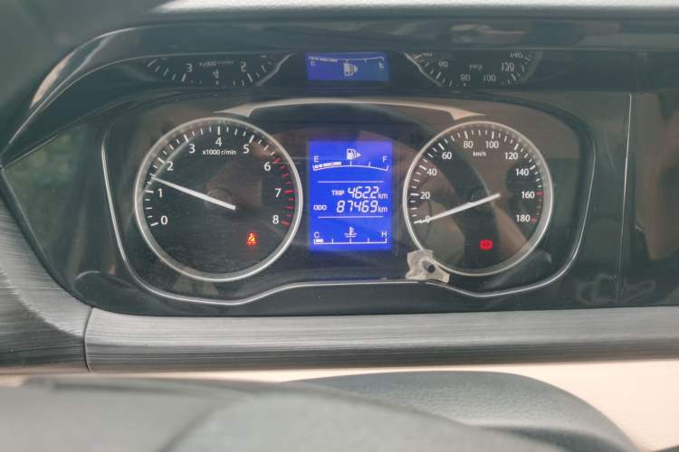 Used CHANGAN KUAYUE Xing V3 2023 1.5L Gasoline Comfort Edition 5-Seat Passenger Vehicle Instrument Cluster