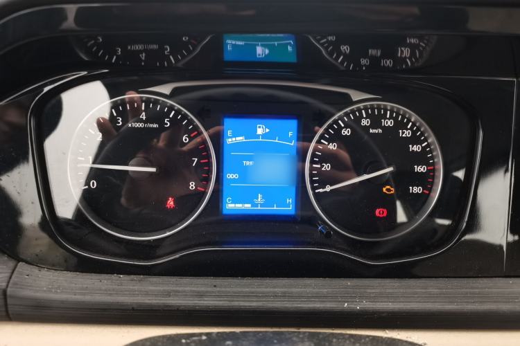 Used CHANGAN KUAYUE Xing V3 2023 1.3L Gasoline Comfort Edition 7-Seater Passenger Vehicle Instrument Cluster