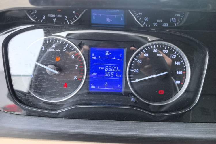 Used CHANGAN KUAYUE Xing V3 2023 1.5L Gasoline Standard Edition 2-Seat Van Instrument Cluster