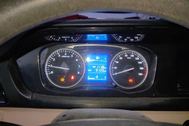 Used CHANGAN KUAYUE Xing V3 2023 1.3L Gasoline Standard Model 6-Seater Passenger Vehicle Instrument Cluster
