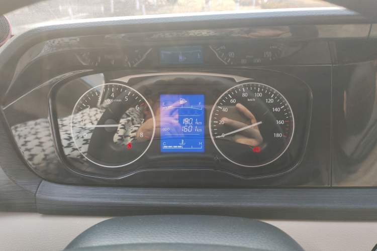 Used CHANGAN KUAYUE Xing V3 2023 1.5L Gasoline Standard Edition 2-Seat Van Instrument Cluster