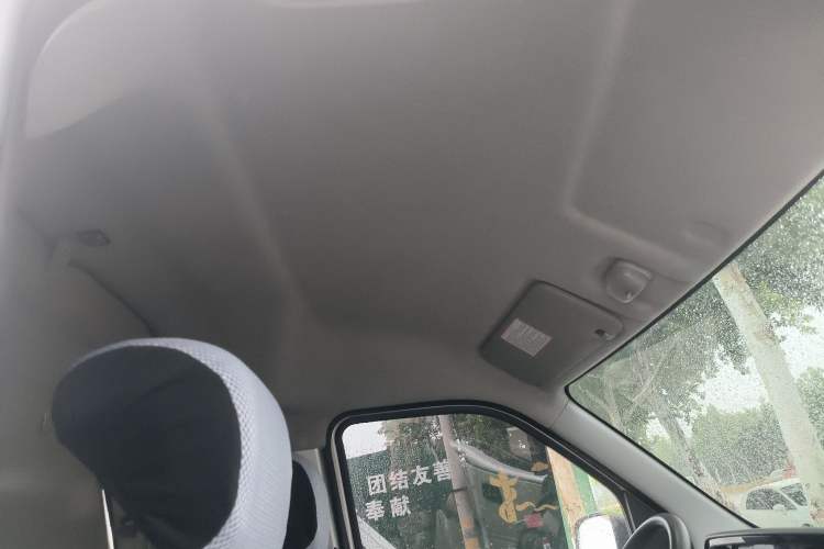 Used CHANGAN KUAYUE Xing V3 2023 1.5L Gasoline Standard Edition 2-Seat Van Interior 4