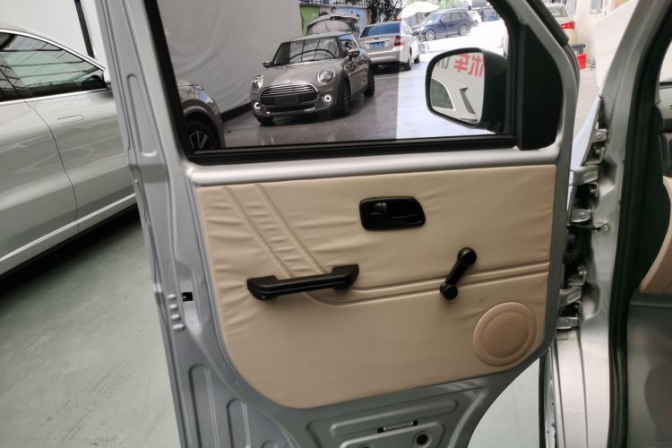 Used CHANGAN KUAYUE Xing V3 2023 1.3L Gasoline Standard Model 5-Seater Passenger Vehicle Interior 7