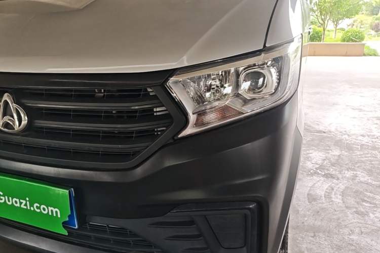 Used CHANGAN KUAYUE Xing V3 2023 1.5L Gasoline Standard Edition 2-Seat Van Left Front Headlight