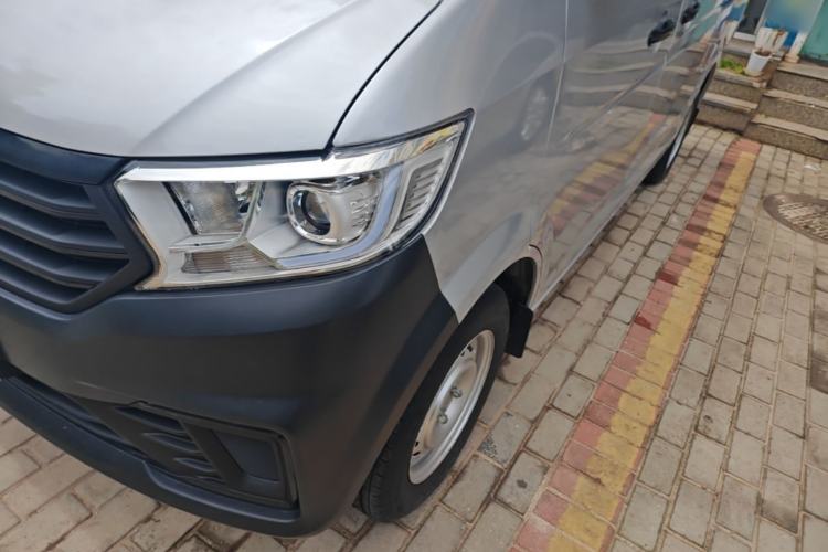 Used CHANGAN KUAYUE Xing V3 2023 1.5L Gasoline Comfort Model 7-Seater Passenger Vehicle Left Front Headlight
