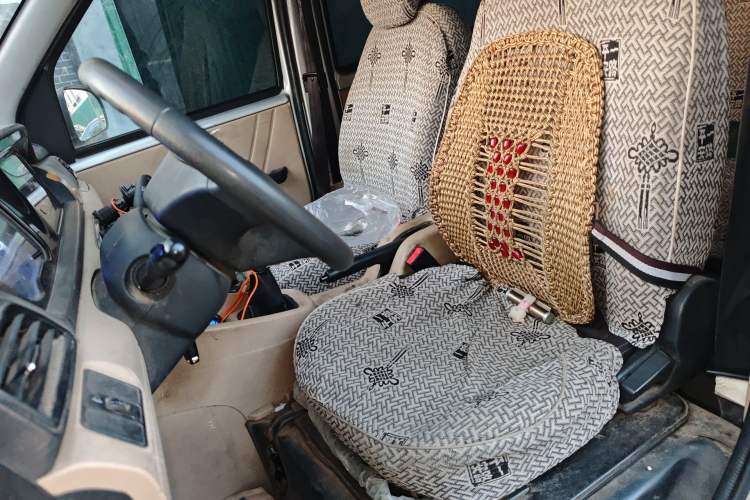 Used CHANGAN KUAYUE Xing V3 2023 1.3L Gasoline Comfort Edition 5-Seater Van Left Front Seat
